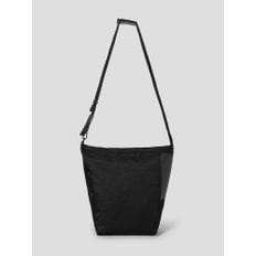 Less Bag_2 미디엄 나일론 크로스백 - 블랙(BE62D2M855)