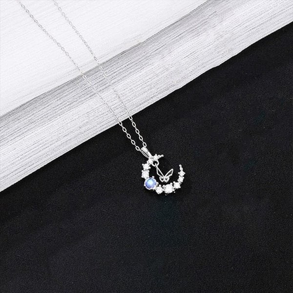 [옷자락] 여자 심플 문 달 큐빅 팬던트 드롭 나비 실버 목걸이