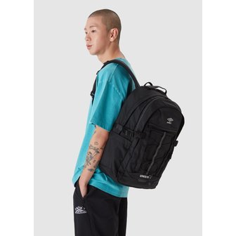 엄브로 남녀공용 에너제틱 백팩 (29L, 멀티 파우치 구성) UP123CBP18BLK