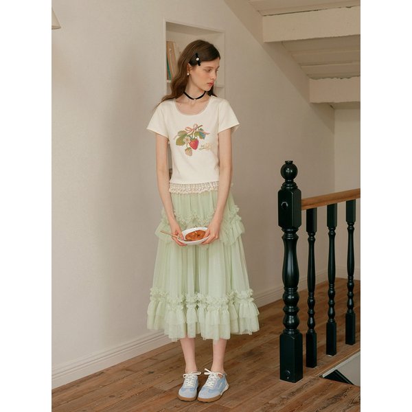 Cest_Strawberry garden lace cropped top