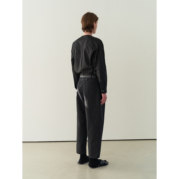 tuck curved chino pants (black)