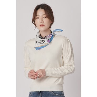BCBG 로고 플레잉 스카프 (B1M0A402)