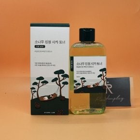 라운드랩 포 맨 소나무 진정 시카 토너 200mL