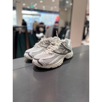 리복 [여주점] RESO4FY1UWT  프리미어 트리니티 KFS  남여공용운동화