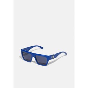 4371646 Calvin Klein Sunglasses - blue