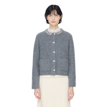 듀엘 핸드비딩 네크 니트 가디건 D244KSL043