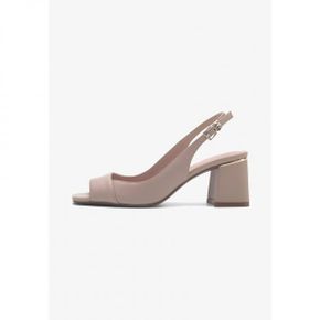 3748722 Nine West TRADITIONAL COMFORT KENAY2 3FX - Sandals nude