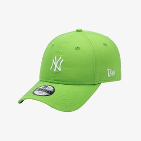 M 뉴에라모자 UQC 13570666 [키즈] MLB 미니 뉴욕 양키스 언스트럭쳐 볼캡 액션 그린