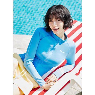 르꼬끄 [르꼬끄X나나] 여성 워터 캡내장 슬림핏 래쉬가드 MID BLUE / QQ222SFZ65