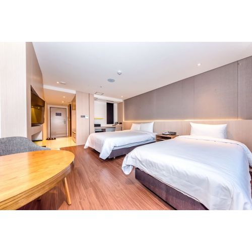 https://media.eoding.com/media/travelagent/663/imagecontent/디럭스트윈.jpg