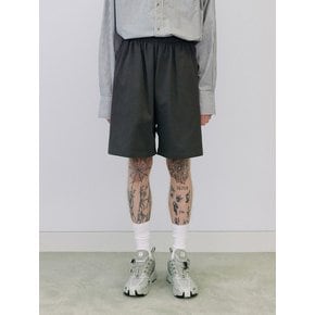 Uniform chino shorts (dark gray)