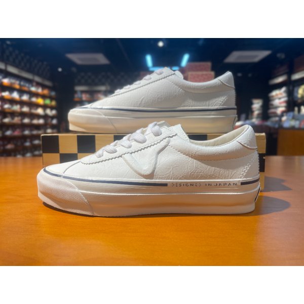 [여주점] (남여공용) 스니커즈 TDC 스포츠 73 LX(화이트) (VN000CR4JVY)