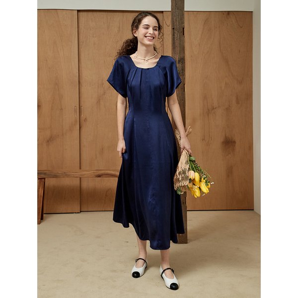 핀턱 롱 원피스 네이비 ED24S4FRD2139