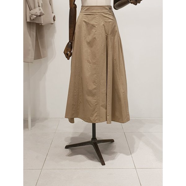 [파주점] 쥬크 주크 뒷밴딩 A라인 플레어 스커트 V262MSD935