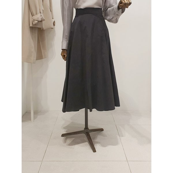 [파주점] 쥬크 주크 뒷밴딩 A라인 플레어 스커트 V262MSD935