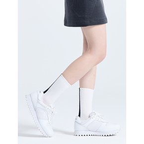 여성 배색로고 중목 양말 오프화이트