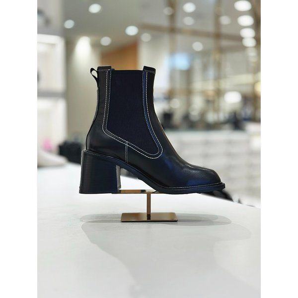 [시흥점] 스퀘어 토 첼시 부츠 (블랙) (DG3CW23520BLK)