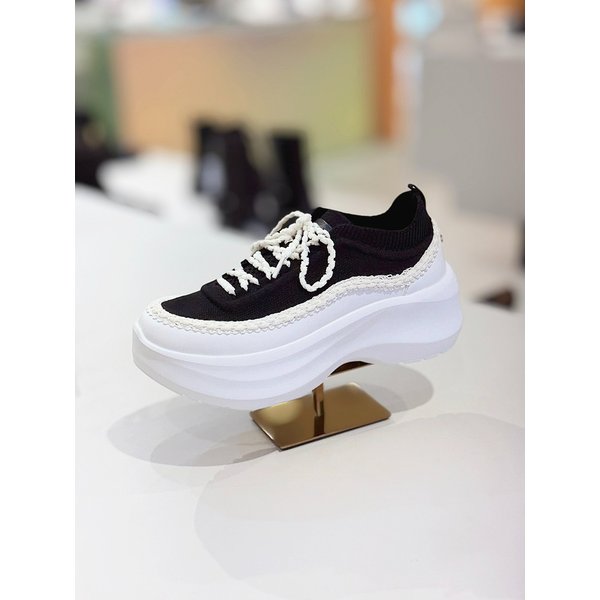 [시흥점] Lumpy 스니커즈 (블랙앤화이트) DG4DA24529BWX