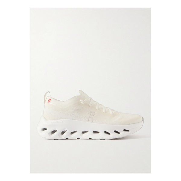 러닝 젠다야 클라우드틸트 문 스트레치 니트 스니커즈 46376663162951600