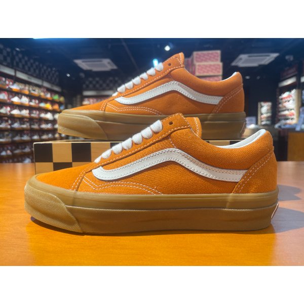 [여주점] (남여공용)  스니커즈 프리미엄 올드스쿨 Lx (오렌지) (VN000D5652k)