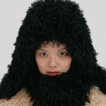 EENK ZPUR Fluffy Baraclava - Black