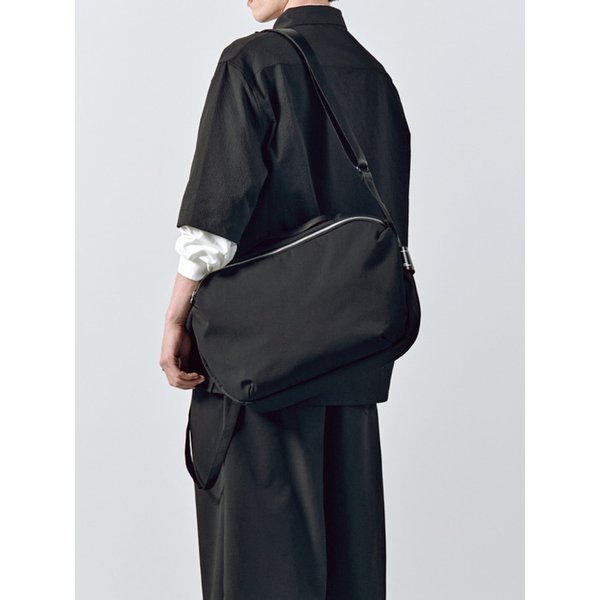 Dedekind F31 Cross Bag Black