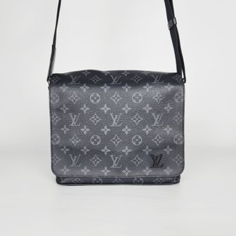 LOUIS VUITTON [중고명품]  이클립스 디스트릭트 PM 남성 크로스백 603403504