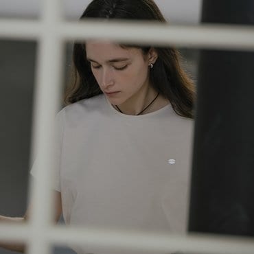 노운베러 Soft basic logo T-shirt_Cream