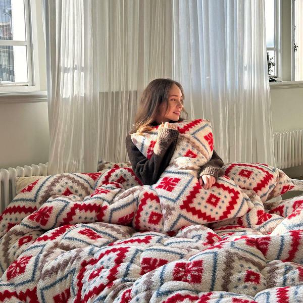 홈랩 헬싱키 따뜻한 양털형 극세사 차렵이불 베개커버세트 Q