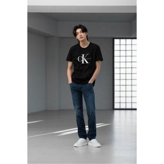 Calvin Klein Jeans 남성 바디핏 37.5 기능성 데님(J325392)