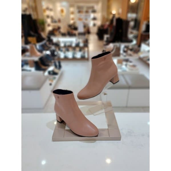 [시흥점] 여성 5센티 옆장식 포인트 앵클부츠 (712546026)
