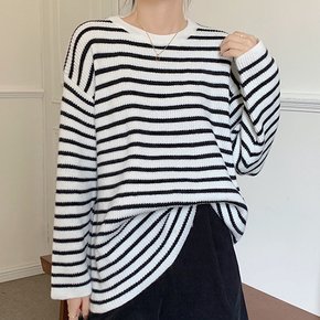 데일리픽 스트라이프 라운드넥 니트 BE451B