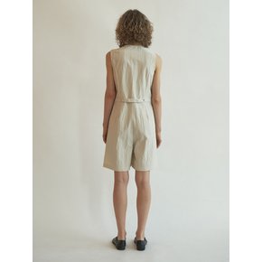 One-tuck vest jumpsuit (Butter)