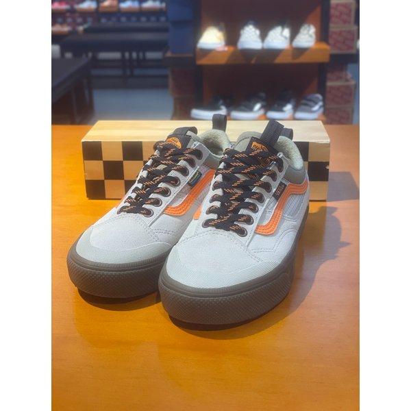 [여주점] (남여공용) 스니커즈  Mte 올드스쿨 Water proof (베이지) (VN000DAZF88)