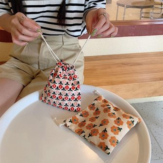  [옷자락] 여자 트렌디 패턴 복조리 스타일 다용도 파우치