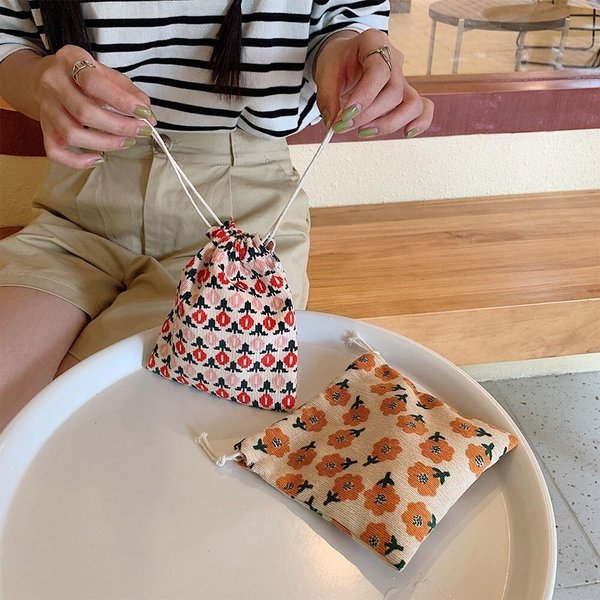 [옷자락] 여자 트렌디 패턴 복조리 스타일 다용도 파우치