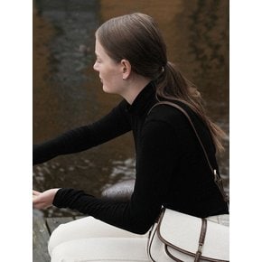 COZY WOOL TURTLENECK T-SHIRT (BLACK)