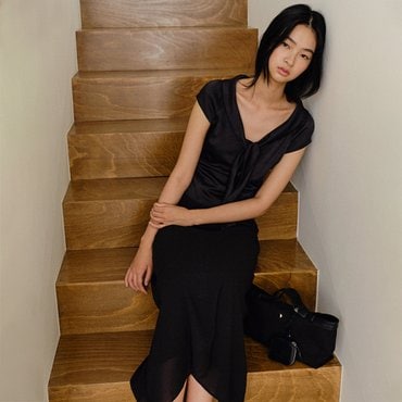 킨더살몬 Valois Bowtie Top Black