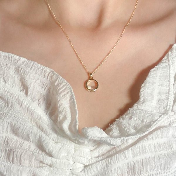 [옷자락] 여자 라운드 큐빅 팬던트 목걸이