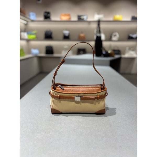 [파주점] 보네 숄더백 24 나일론 RCBSX25166CMX