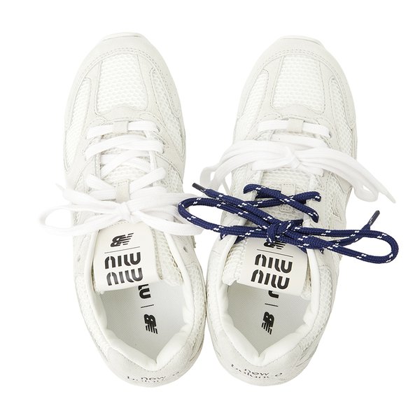 [부산점] X 뉴발란스 스웨이드 메쉬 여성 스니커즈 5E165E 3D8C F0009