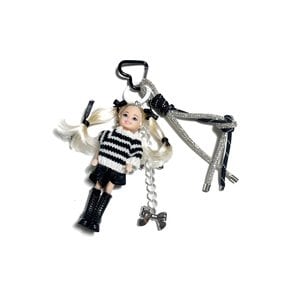 Beautiful doll keychain_black