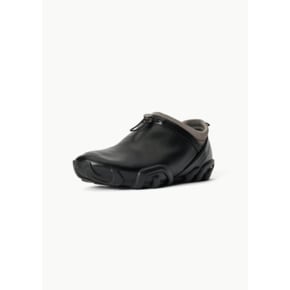 앳 콜렉티브 24PS AT.KOLLEKTIVE SAIDA SHOE IN BLACK