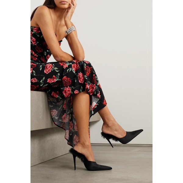 마그다부트림 인조 퍼 안감 새틴 뮬 블랙 1647597315143852