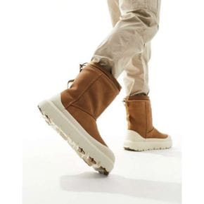 4094460 UGG Hybrid boots in tan 67845546