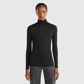 Slim turtleneck long-sleeved t-shirt_3Z12D2010100