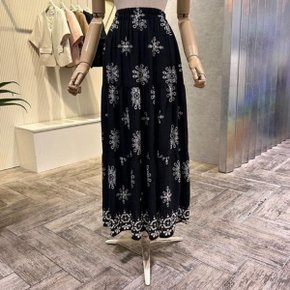 AOZ3HS311 프린트 이단 셔링 밴딩 롱 스커트