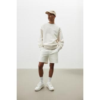 H&M 레귤러핏 스웨트 쇼츠 화이트 1232195004