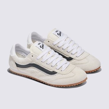 반스 [ VANS ] 2025 S/S 반스 슈퍼로우 프로 화이트 VN000D83CCZ