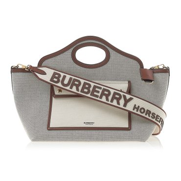 버버리 여성 스몰 소프트 포켓 토트백 8041803 SM SFT POCKET TOTE LL6 A7405